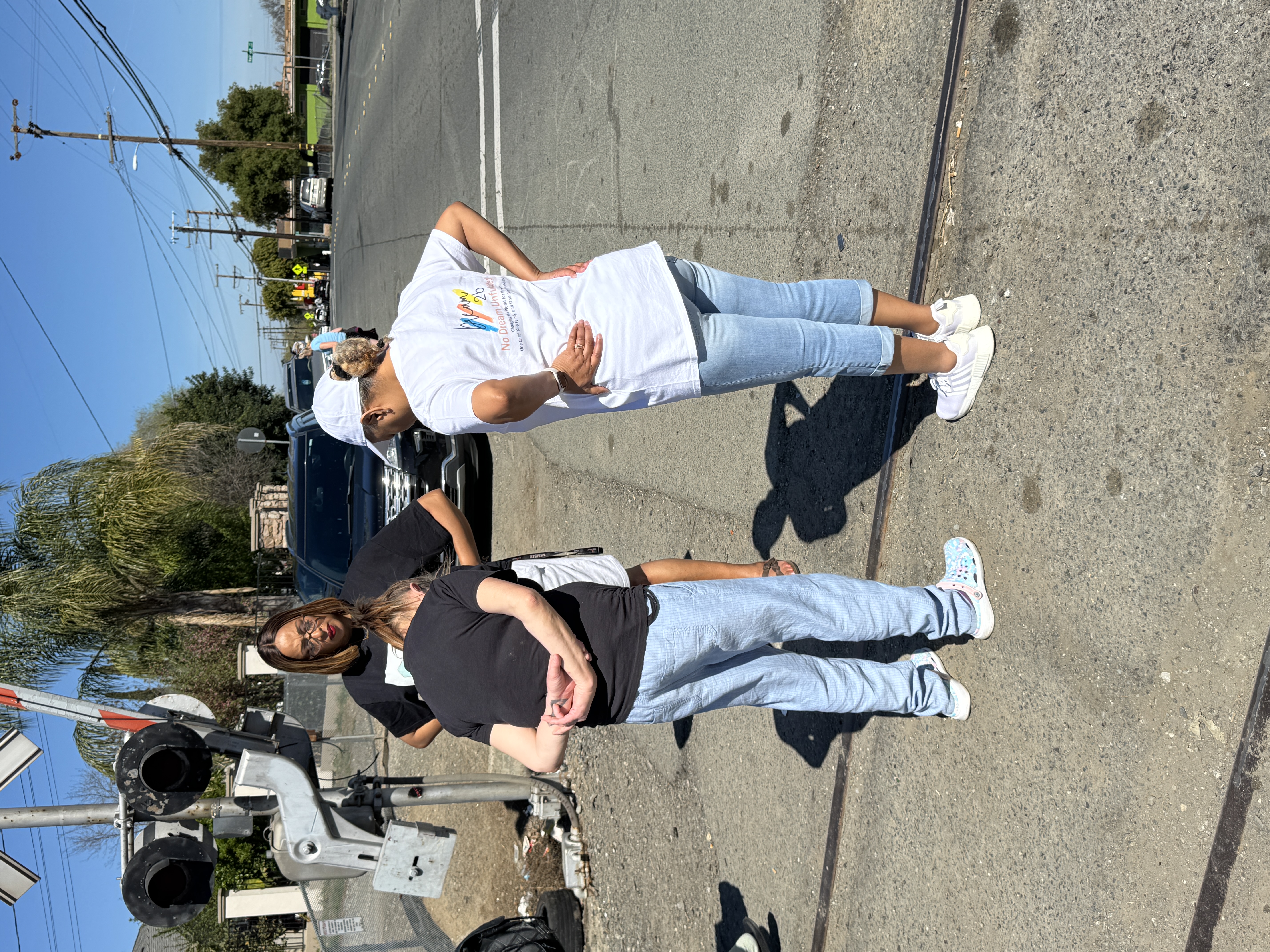 Dream2b monthly outreach — serving the unhoused community