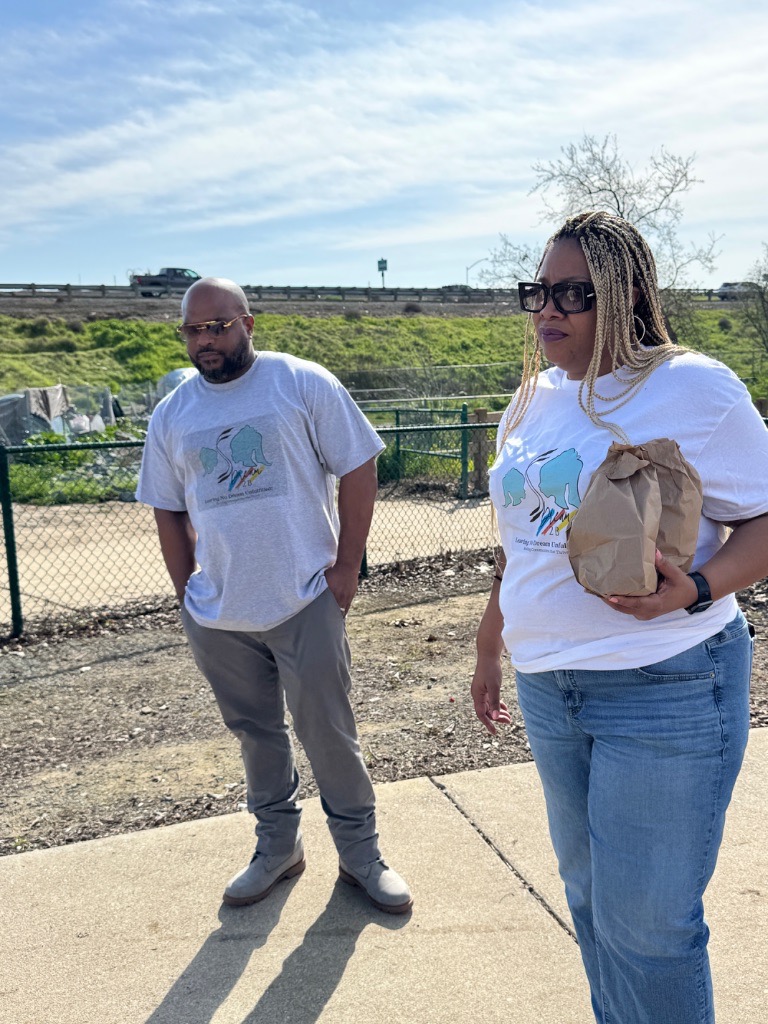 Dream2b community feeding outreach